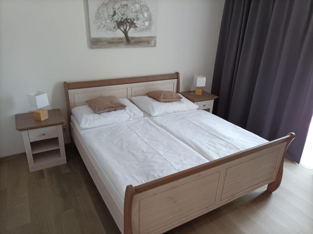 Wellness Penzion Marta Kuklik Bagian luar foto