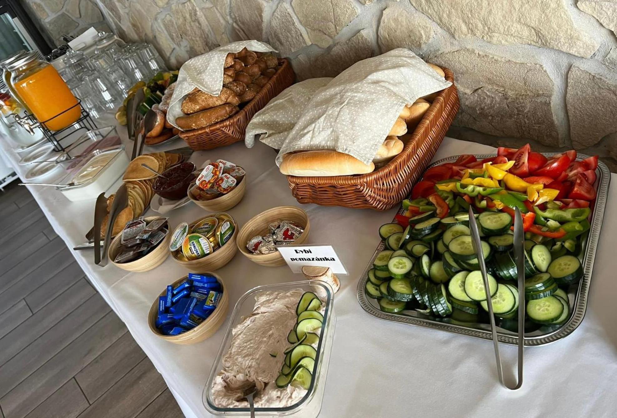Wellness Penzion Marta Kuklik Bagian luar foto